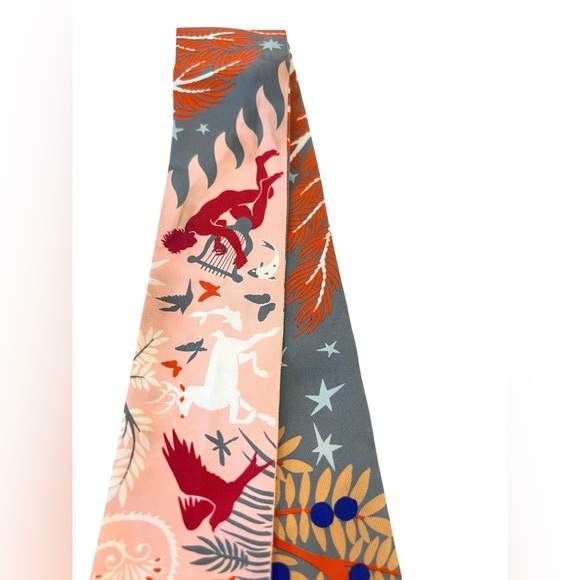 Hermes Sous Le Charm d' Orphee Silk Twilly Scarf - Picture 7 of 8